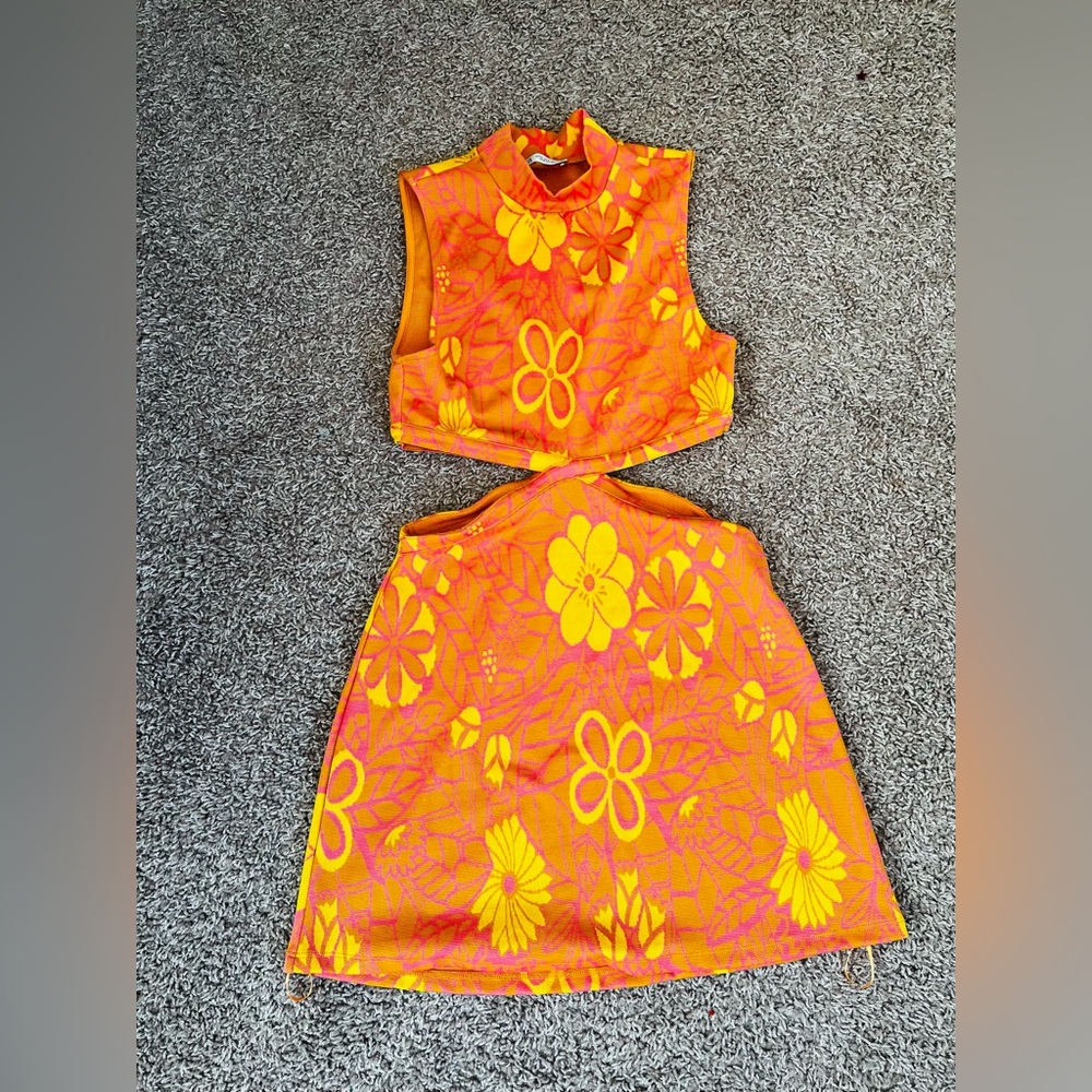 Zara dresses | Cut out Jacquard Floral print dress